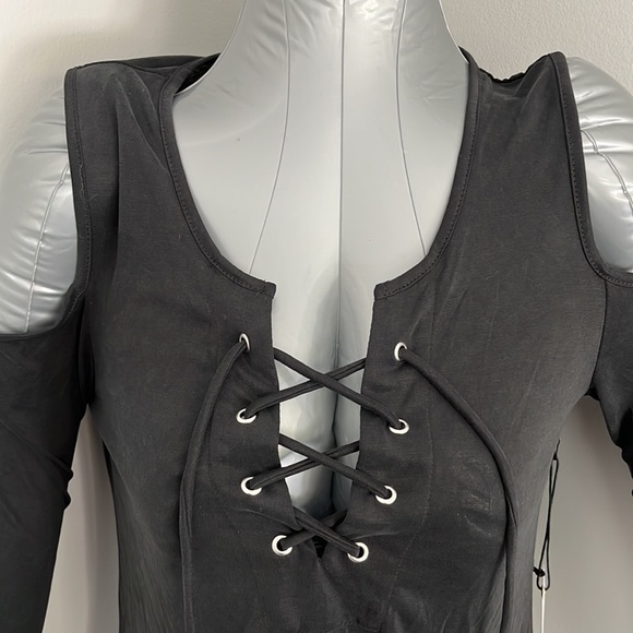 Super soft BRAND NEW w/ tags cold shoulder, ladies top Active USA lace up front - Picture 2 of 9
